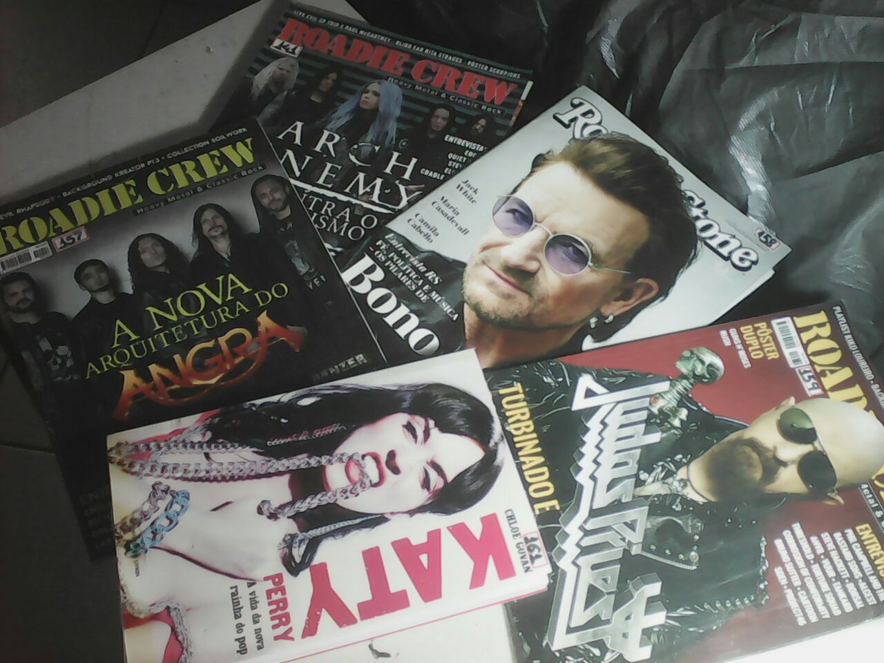 REVISTAS e LIVROS